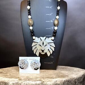 Vintage Lee Sands Lion Head Medallion Necklace and Earring Set